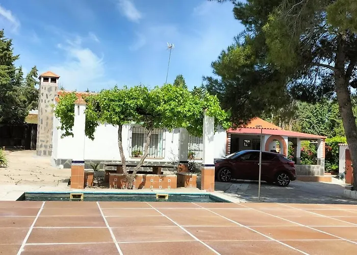 Casa de campo con piscina y barbacoa